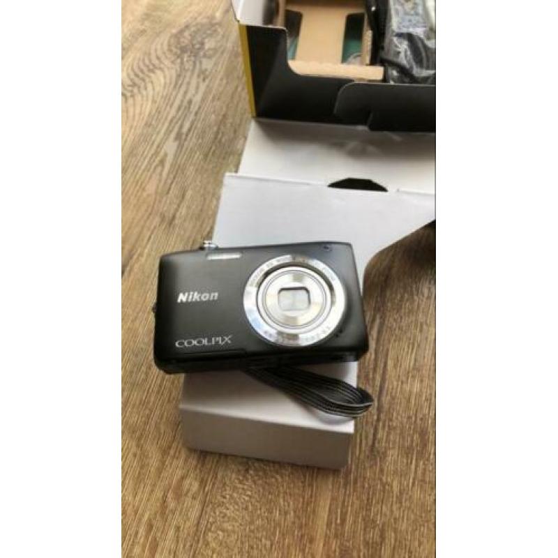 Canon Coolpix S2800