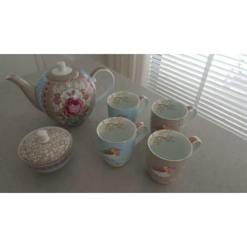PIP Studio thee servies - compleet - niet gebruikt