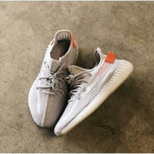 Yeezy boost 350v Tail Light