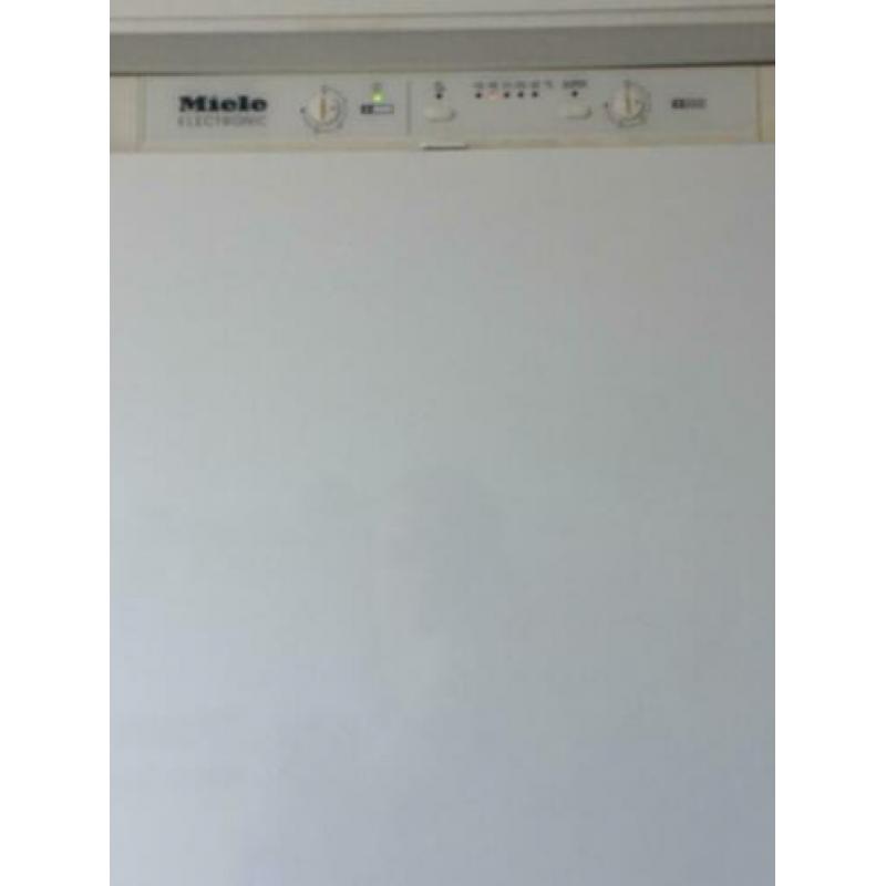 Koel- vriescombinatie Miele inbouwmodel