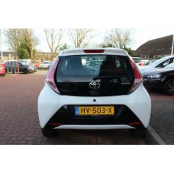 Toyota Aygo 1.0 VVT-i 69pk 5D x-play Camera