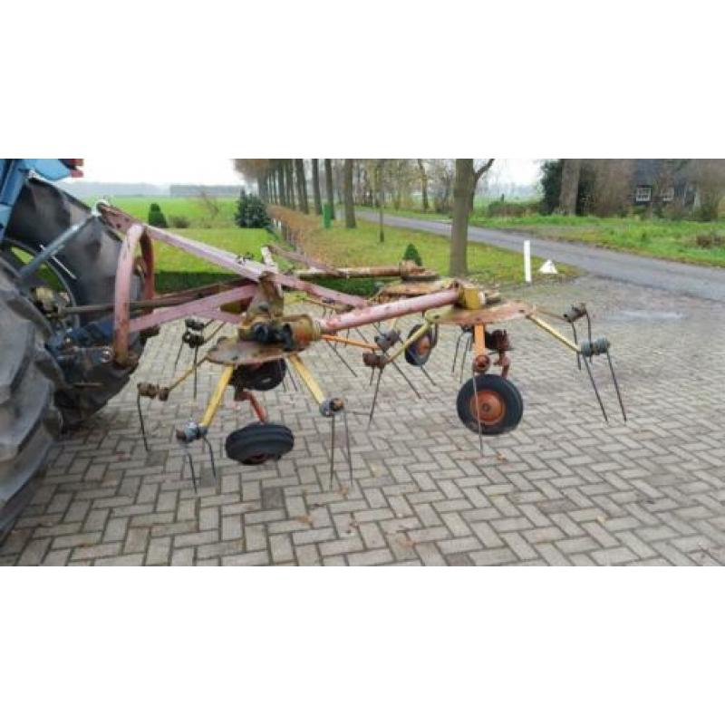 Kuhn gf 452 hooischudder