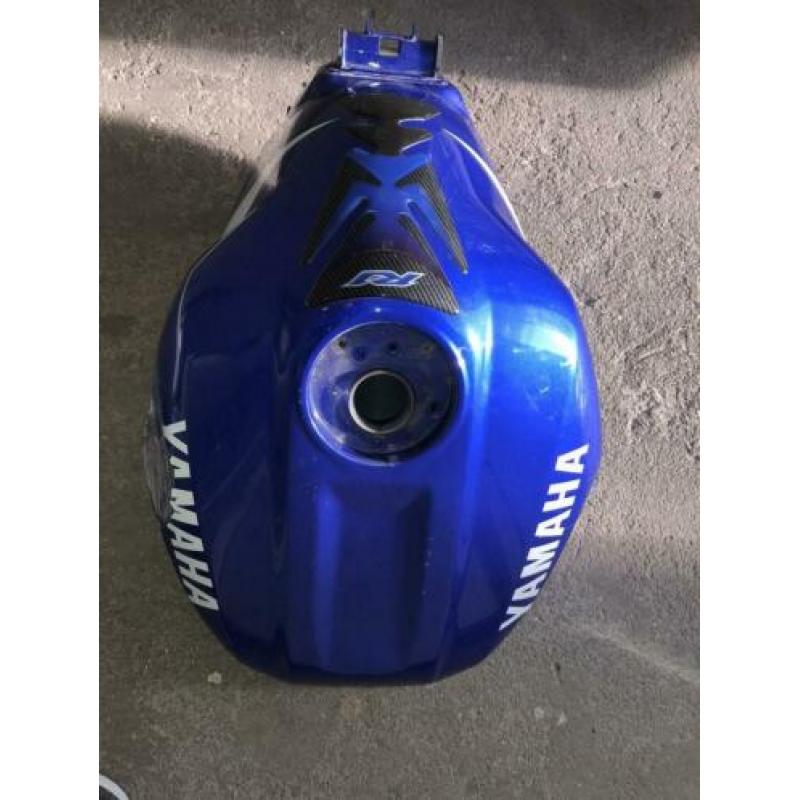Benzine tank R1 2001