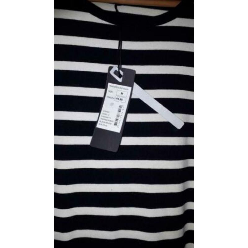 Leuke stretch jurk maat M van Dept Nieuw!