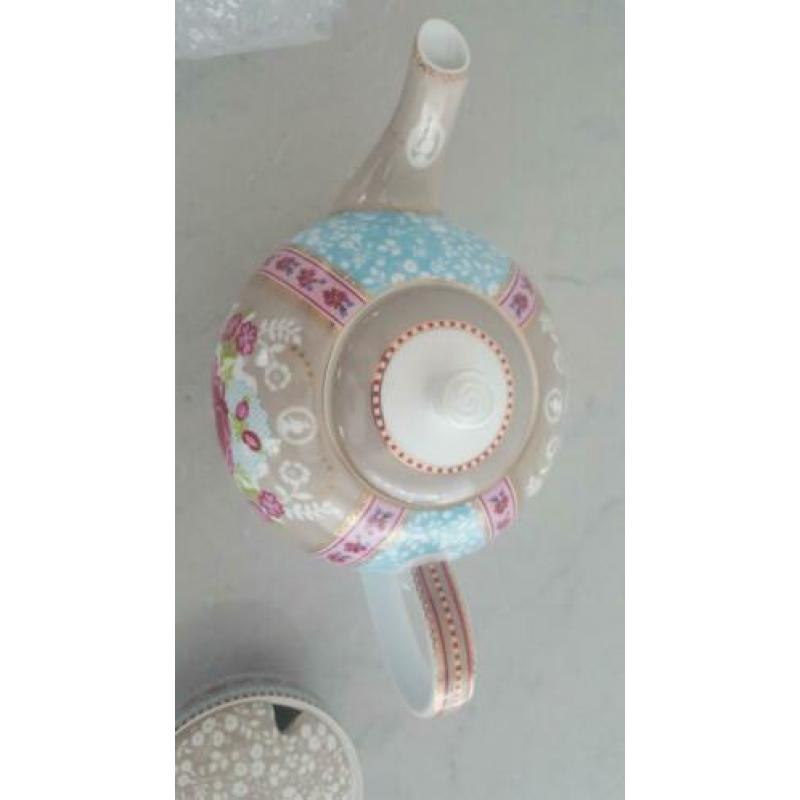 PIP Studio thee servies - compleet - niet gebruikt