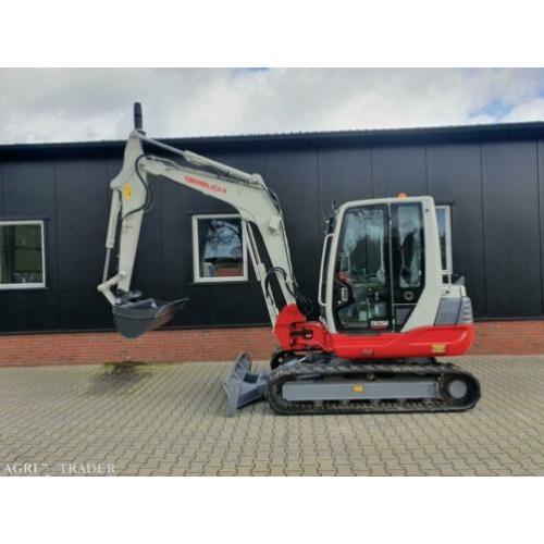 Takeuchi TB250 (2015)