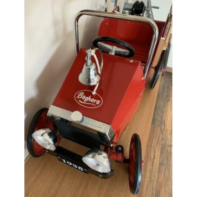 Trapauto retro brandweerwagen metaal