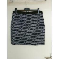 ROK blauw/wit ELASTISCH TAILLE 44 -gratis verzenD **weg***