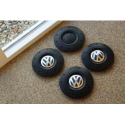 VW T5: set naafkappen 16 en 17 inch (voor stalen velgen)