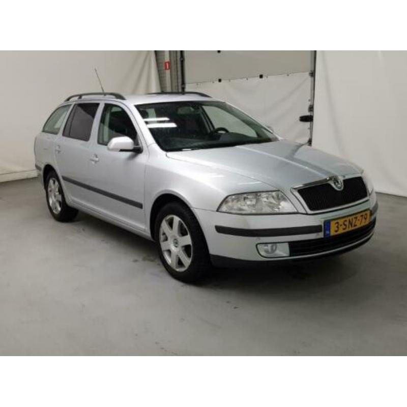 Skoda Octavia Combi 1.9 TDI Ambiente DSG|AUT|CAMERA|NAVI|PDC