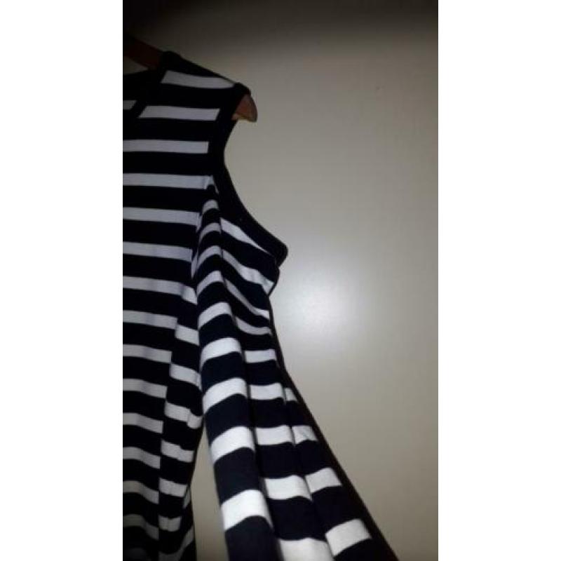 Leuke stretch jurk maat M van Dept Nieuw!