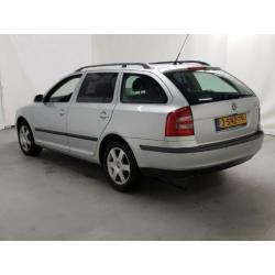 Skoda Octavia Combi 1.9 TDI Ambiente DSG|AUT|CAMERA|NAVI|PDC