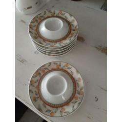 Koffietijd eierdopjes en Krautheim taartschaal