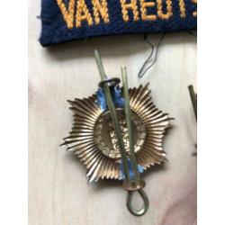 mooie set KL emblemen Van Heutz uit de KNIL periode