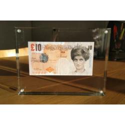 Banksy - Di-faced tenner
