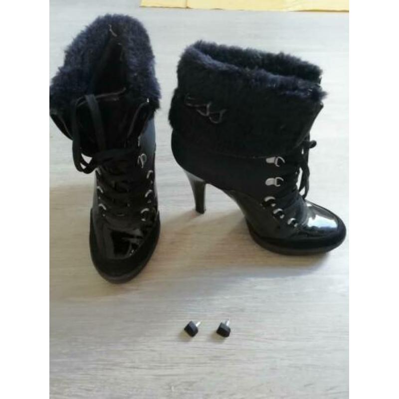 Guess schoenen maat 39