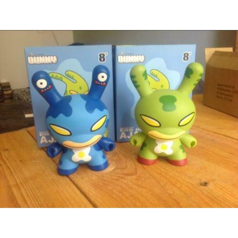 Dunny Eggdrop Ajaja 8". David Horvath. Blue/Green. Kidrobot.