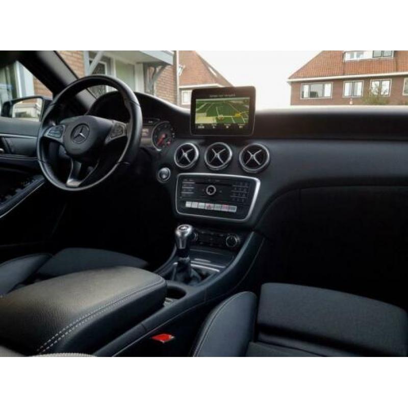 Mercedes-Benz A-Klasse 180D EDITION PLUS SPORTLEDER NAVI LED