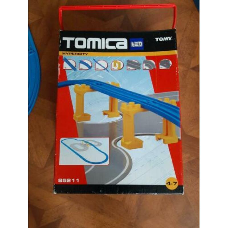 Tomica Tomy HyperCity 85211 treinbaan /autobaan