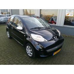 Peugeot 107 1.0-12V XS