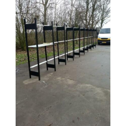 2 x stelling 40 .80 cm diep 9 meter lang