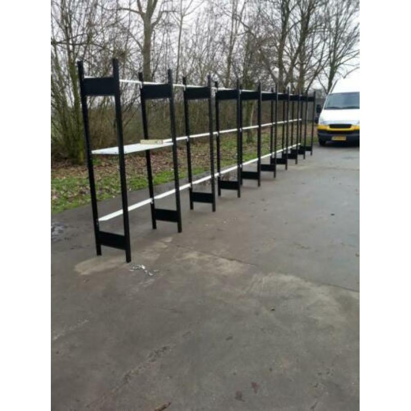 2 x stelling 40 .80 cm diep 9 meter lang
