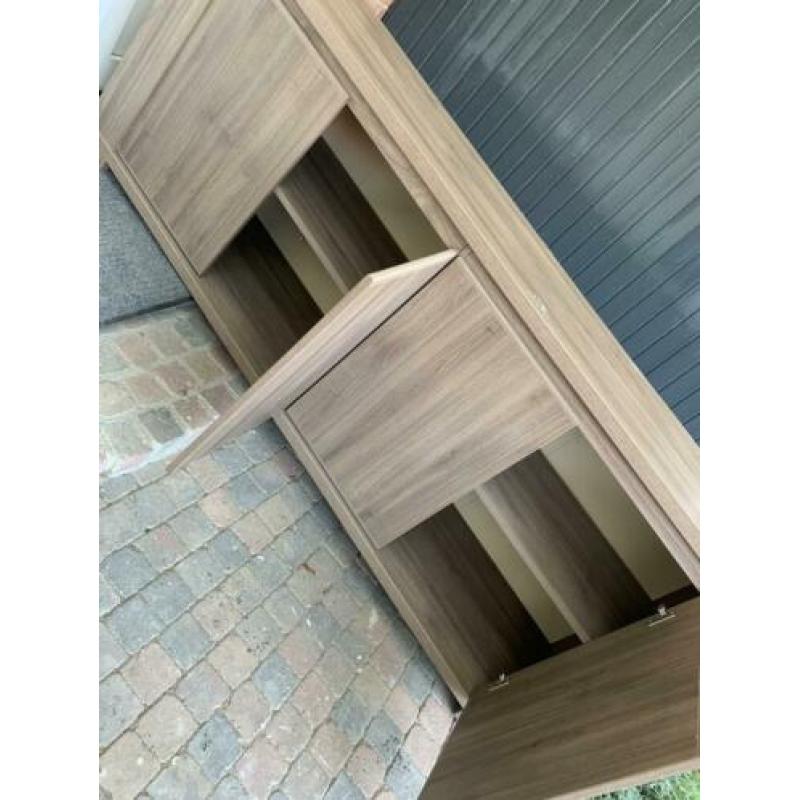 Dressoir!Afmetingen zijn vermeld!