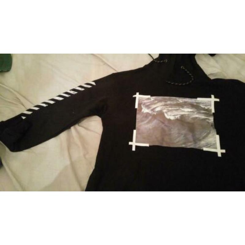 Off White Waves Hoodie M/L Zwart