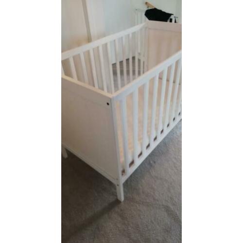 Ikea ledikant inclusief matras
