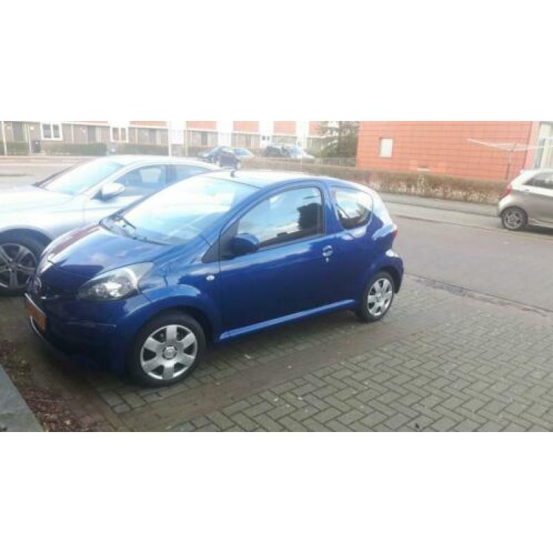 Toyota Aygo 1.0 12V Vvt-i 3DRS MMT 2008 Blauw automaat