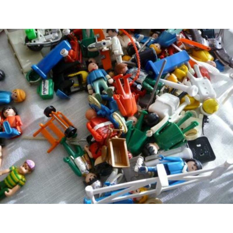PLAYMOBIL ca 2 KG