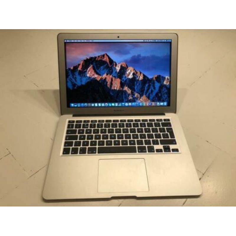 Apple MacBook Air 13” - 2017 (Als NIEUW!!)