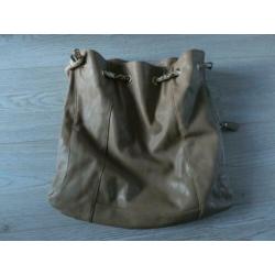 Leuke beige damestas met bijpassende beurs voor 7,50