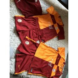 Galatasaray voetbal tune 116 & 128 origineel
