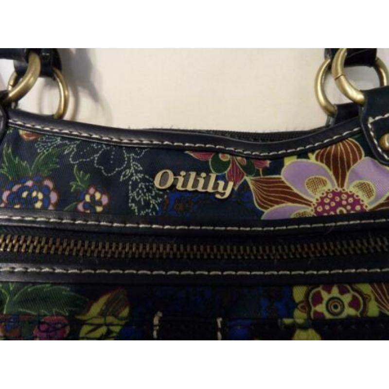 Oililiy Tas