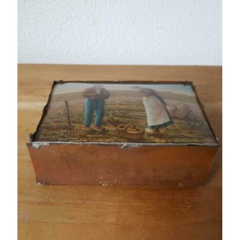 Oude koperen brievenhouder