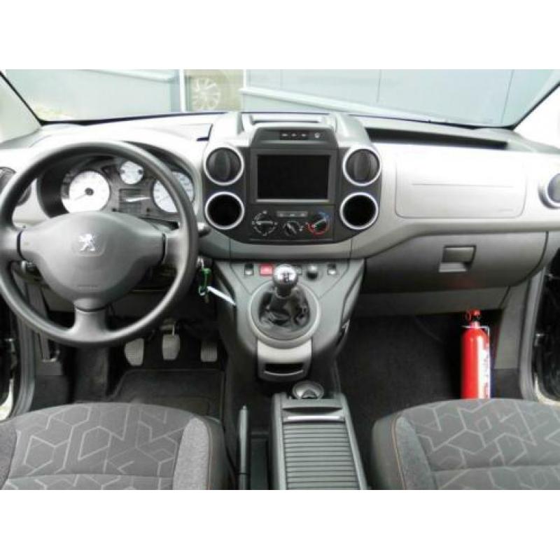 Peugeot PARTNER 1.2 Tepee Active (navi,pdc,bluetooth)