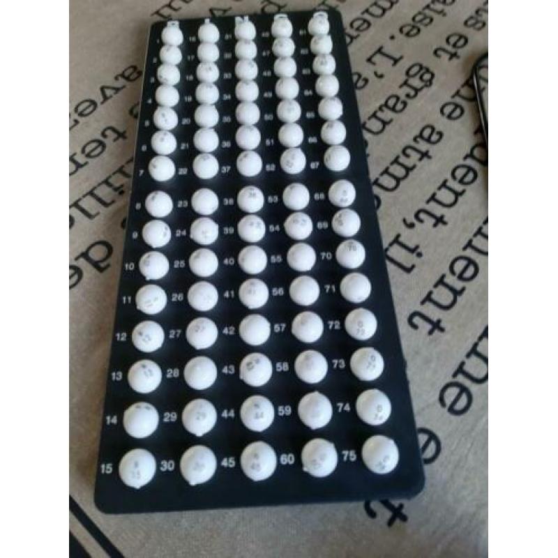 Bingo set helemaal compleet met kaarten en markers!