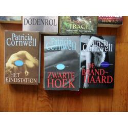 Patricia Cornwell - 12 x Onnatuurlijke dood enz.