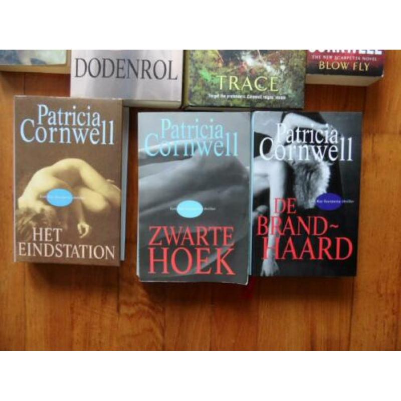 Patricia Cornwell - 12 x Onnatuurlijke dood enz.