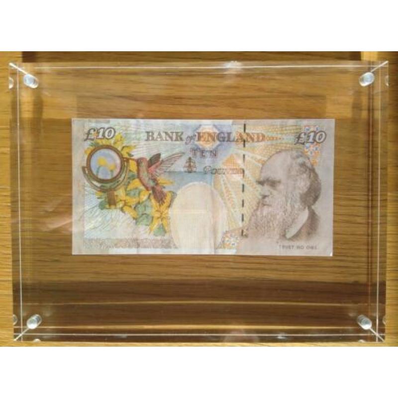 Banksy - Di-faced tenner