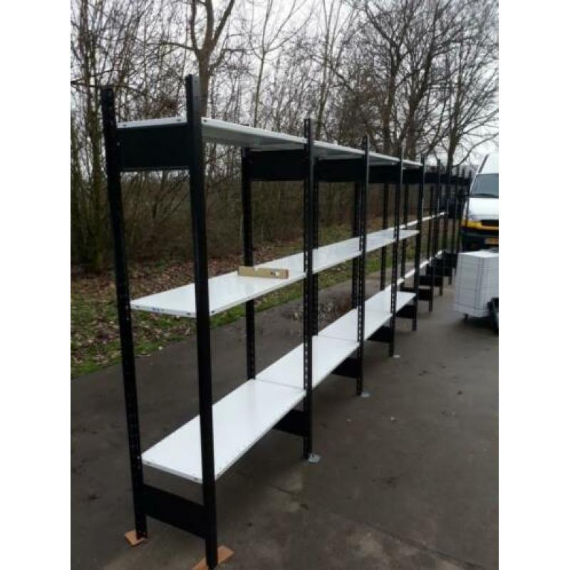 2 x stelling 40 .80 cm diep 9 meter lang