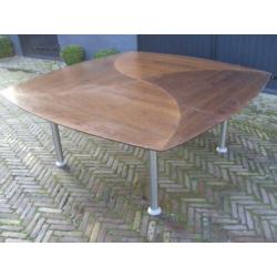 vierkante vergader / eet tafel ( donker eiken )