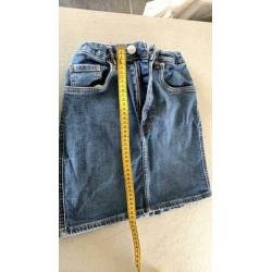 Drie mooie jeans/spijkerrokjes maat S van de Zara