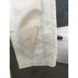 Beige. Broek. Driekwart. Beige. Maat 42.