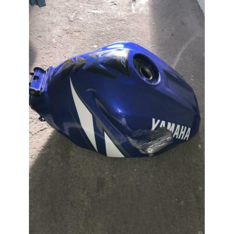 Benzine tank R1 2001