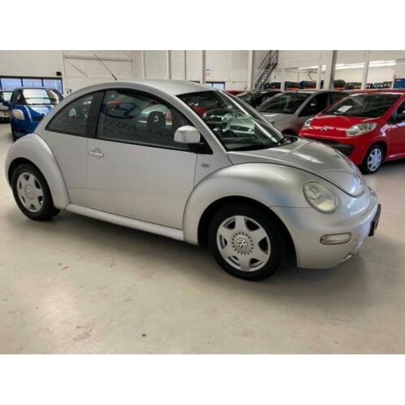 Volkswagen New Beetle 2.0 Highline 1999 nwe.apk 1750 eu