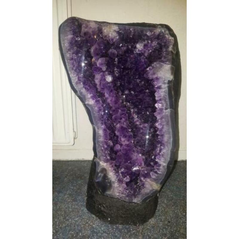Grote URUGUAY Amethist Geode Mineralen Klusters
