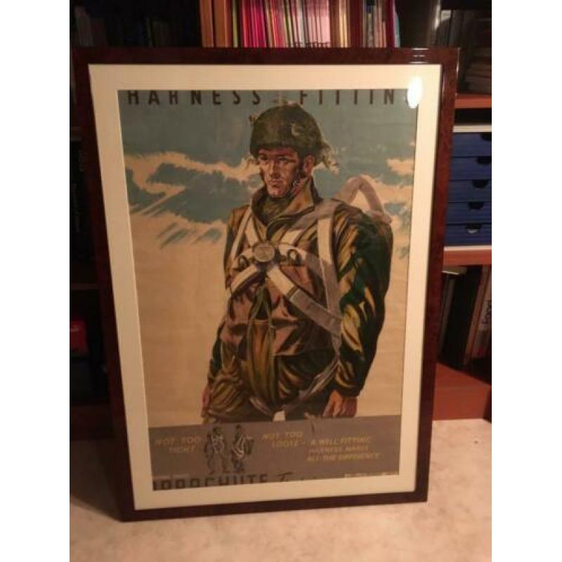 Britse Airborne Paratrooper Training Poster Harnass Fitting