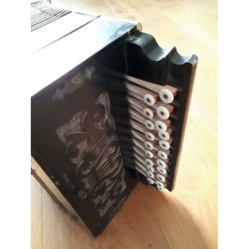 Antieke Accordeon